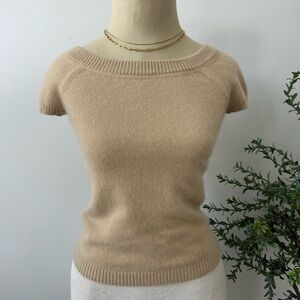 100% Cashmere Women's Beige, Boat Neck, Short Sleeve, Luxury Sweater